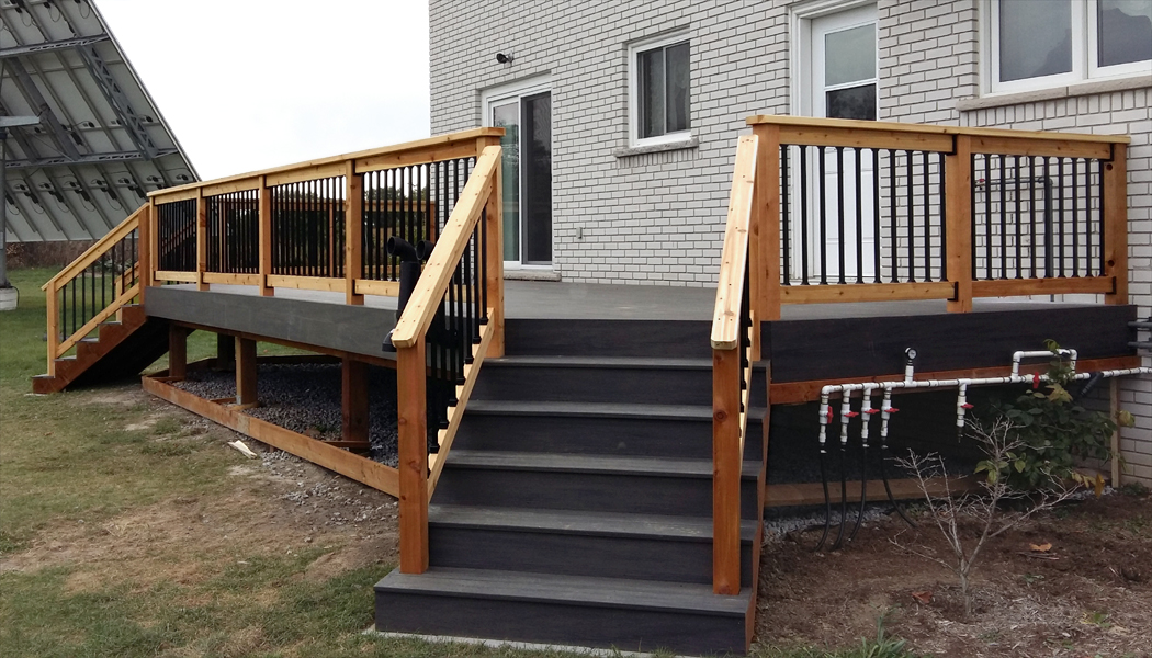 Cedar Rail Composite Deck