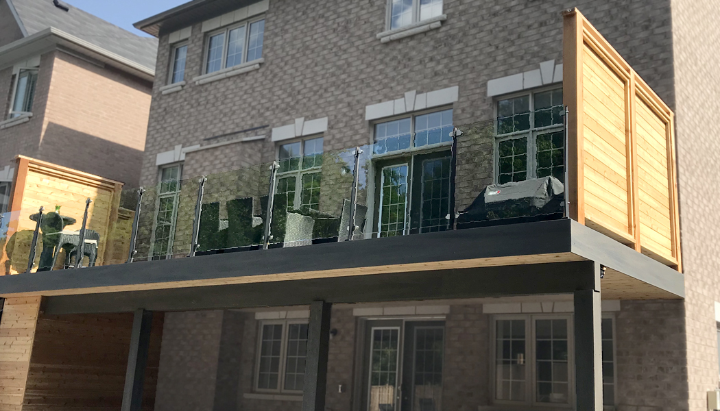 Aluminum+InvisiRail&reg; Composite Deck
